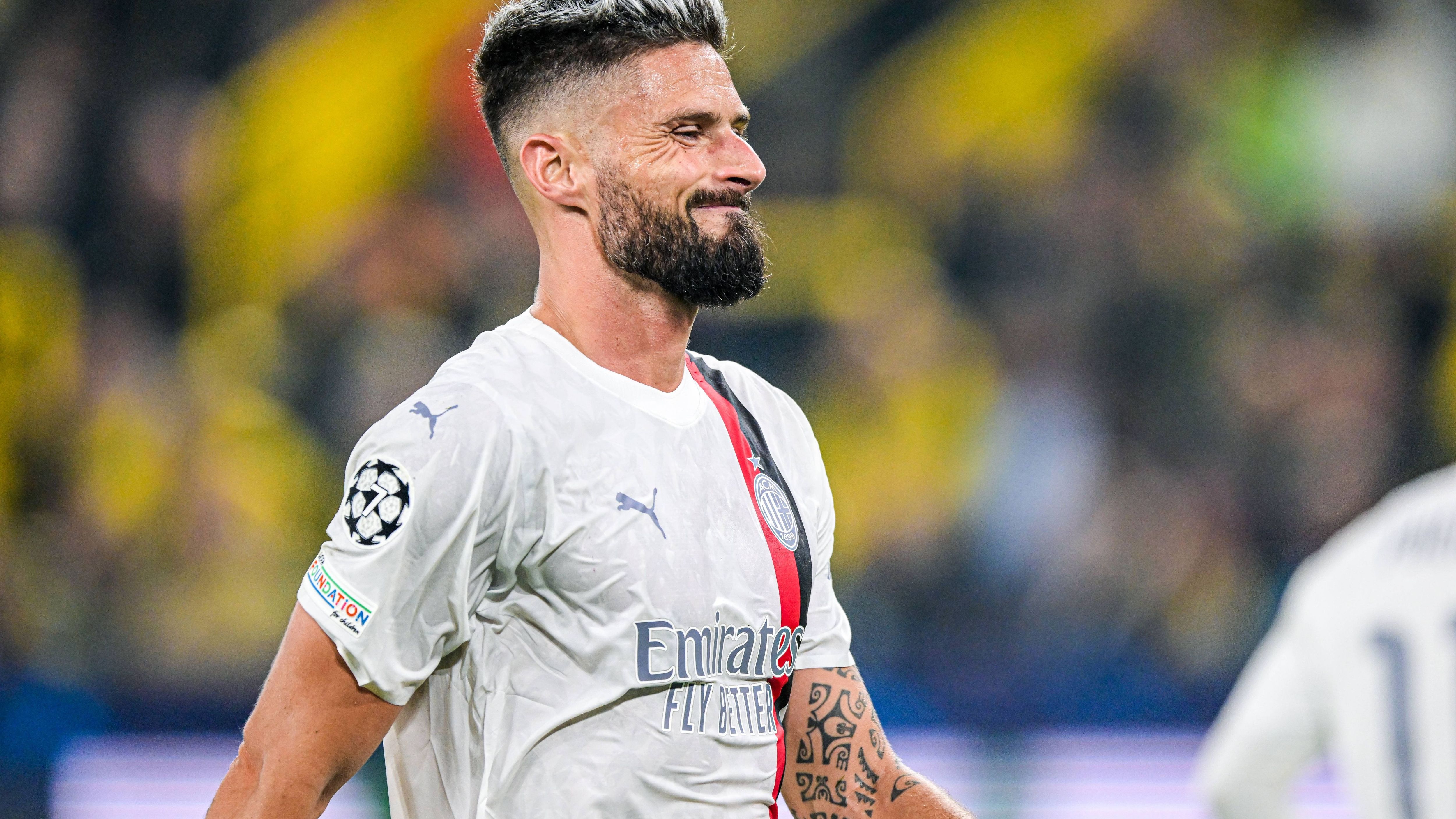 <strong>Olivier Giroud (AC Mailand)</strong><br>Vergibt in der ersten Halbzeit aus kurzer Distanz die Chance zur Führung. Bleibt auch sonst eher glücklos und kommt bis zu seiner Auswechslung in der zweiten Halbzeit zu keinem Abschluss mehr. <strong><em>ran</em></strong><strong>-Note: 4.</strong>