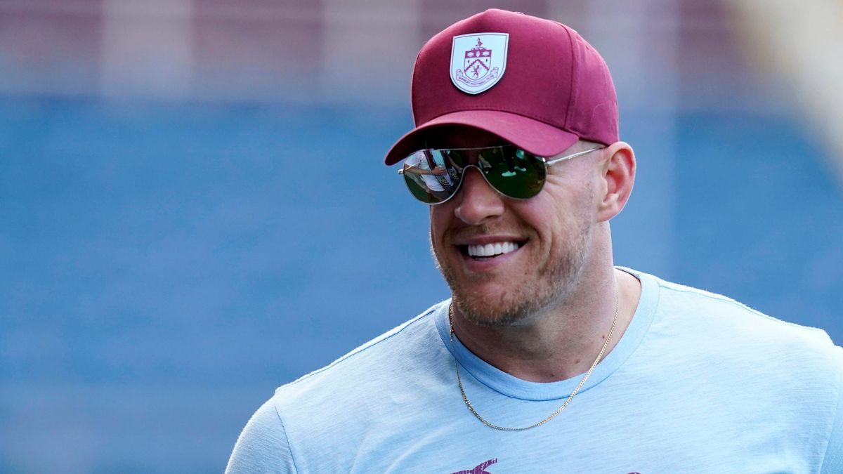 Burnley, England, 11th August 2023. JJ Watt during the Premier League match at Turf Moor, Burnley. Picture credit should read: Andrew Yates Sportimage EDITORIAL USE ONLY. No use with unauthorised a...