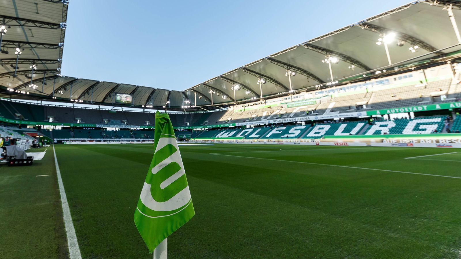 
                <strong>Platz 10: VfL Wolfsburg </strong><br>
                Eigenkapital: 31,0 Millionen EuroVerbindlichkeiten: 228,1 Millionen Euro
              