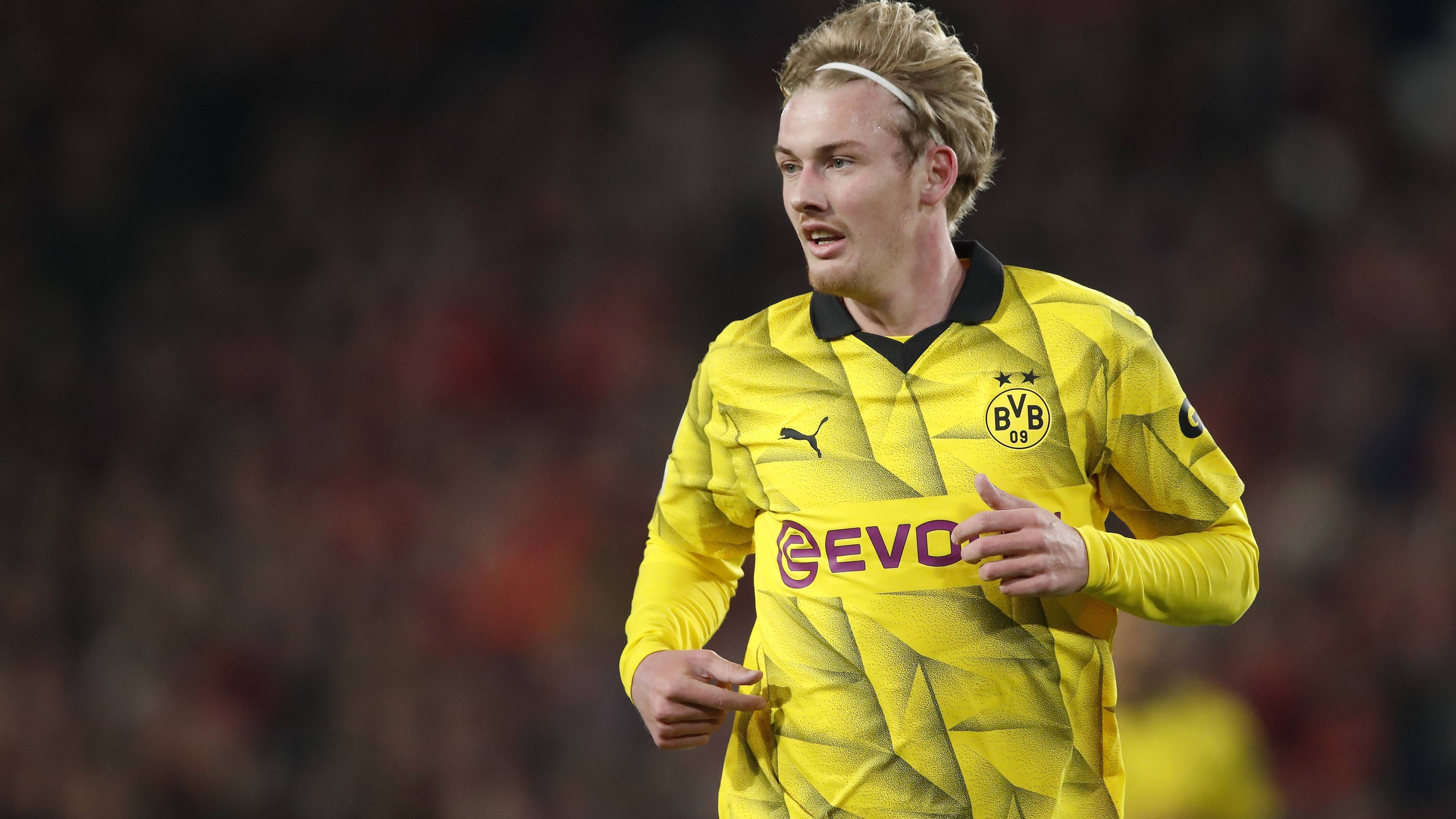 <strong>Julian Brandt:</strong> Soll ab der 62. Minute für Reus mehr Schwung in die Offensive bringen. Ist dafür aber wie seine Teamkollegen in der zweiten Halbzeit auch zu zaghaft. <strong><em>ran</em>-Note: 4</strong>