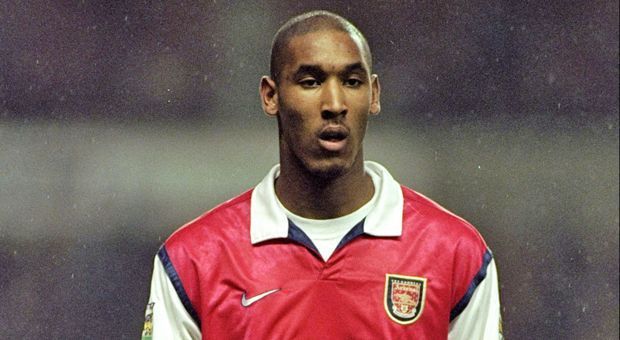 
                <strong>Angriff: Nicolas Anelka</strong><br>
                1997 bis 199976 Spiele26 Tore
              