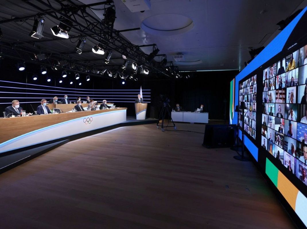 Article Image Media