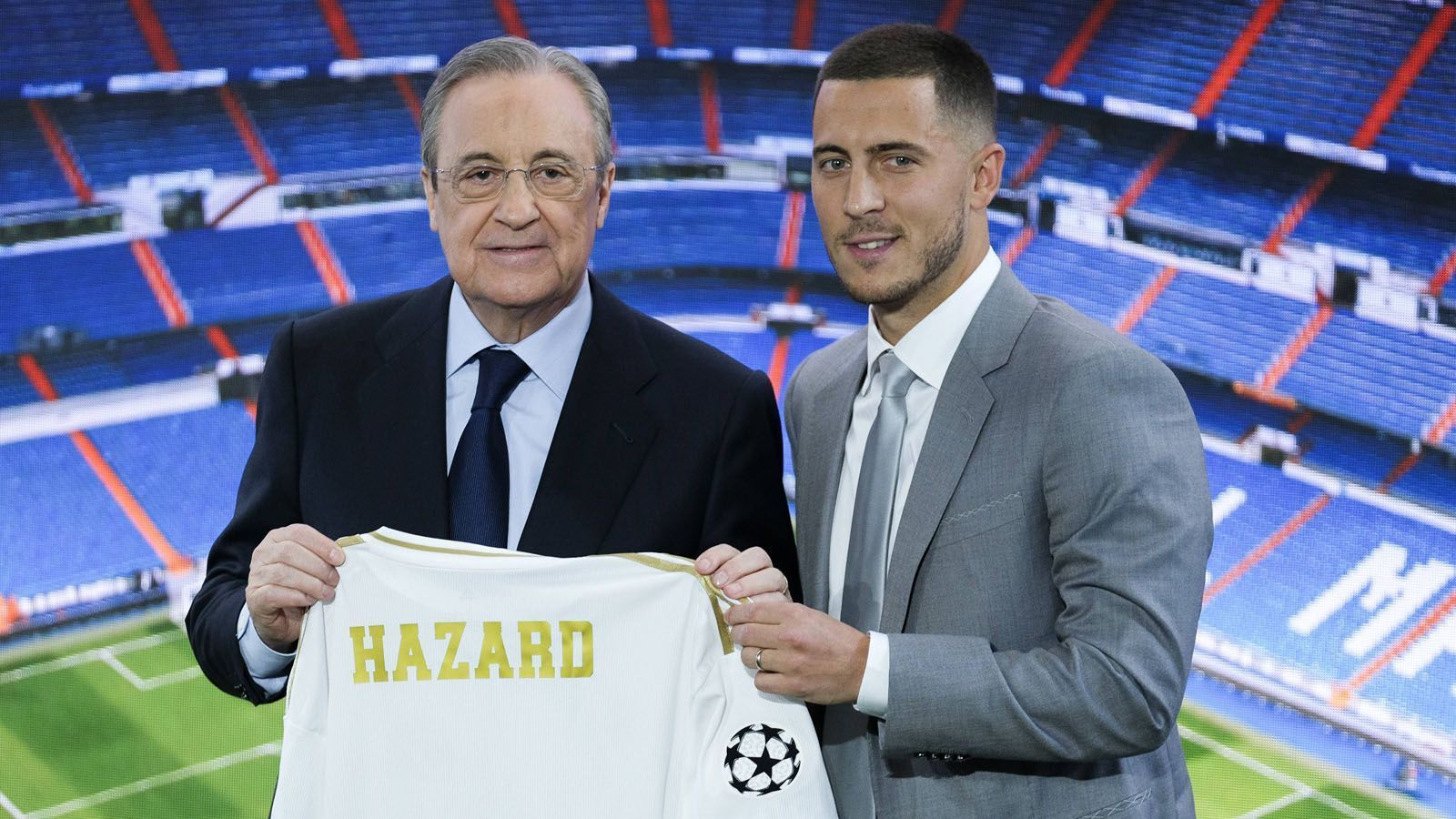 
                <strong>Real Madrid</strong><br>
                Eden Hazard (Foto, li.), Luka Jovic, Eder Militao, Rodrygo und Ferland Mendy - Real Madrid hat im Transfersommer 2019 schon ordentlich zugeschlagen und dabei keine Kosten gescheut. Knapp 300 Millionen Euro haben die Königlichen schon rausgehauen. Und Gerüchten zufolge sollen ja auch noch Neymar (PSG), Paul Pogba (Manchester United) und Christian Eriksen (Tottenham Hotspur) auf der Real-Wunschliste stehen, um den Umbruch fortzusetzen. In dem Fall müsste der Klub laut Berichten der "AS" aber auch noch rund 300 Millionen Euro einnehmen, um nicht gegen die UEFA-Regeln zu verstoßen. Klar ist: Dafür müsste nicht nur ein Star weichen. Fraglich ist nur, wie viel der Klub noch mit den Abgängen von Wechselkandidaten wie Gareth Bale und James einnimmt.
              