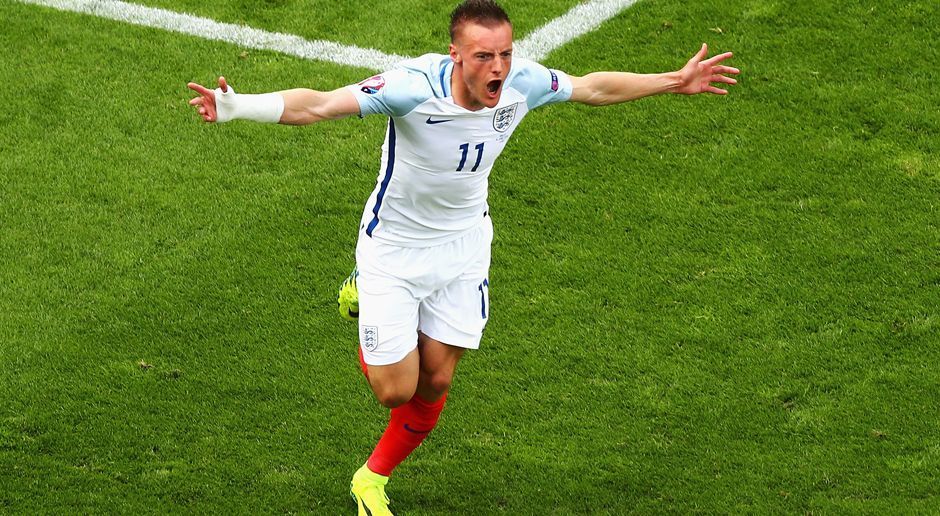 
                <strong>Jamie Vardy</strong><br>
                Jamie Vardy: Erster Turniereinsatz für den Stürmer von Sensationsmeister Leicester City. Und was für einer. Zehn Minuten auf dem Platz, traf er im Stile eines echten Torjägers zum wichtigen 1:1. ran-Note: 2
              