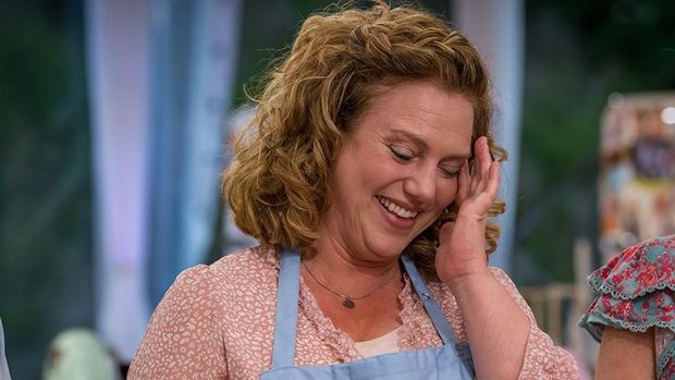 Kandidatin Stefanie muss in Woche 5 das Backzelt verlassen.