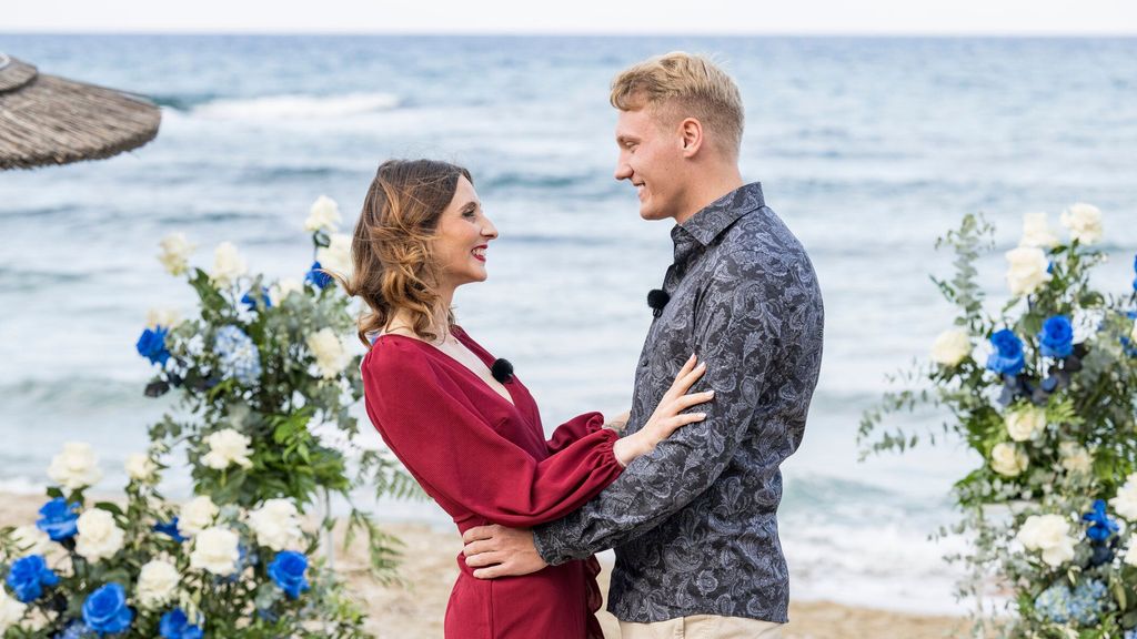 Pure Romantik: Bei Larissa und Dennis funkt es sofort!
