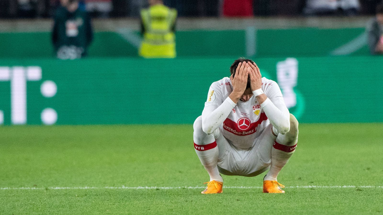 
                <strong>Stuttgart kann keine Doppel-Siege</strong><br>
                Der VfB Stuttgart neigt dazu, sich zu schnell in Sicherheit zu wähnen. Seit geschlagenen zwei Jahren gelingt es den Schwaben nicht mehr, in der Bundesliga zwei aufeinanderfolgende Spiele zu gewinnen. 
              