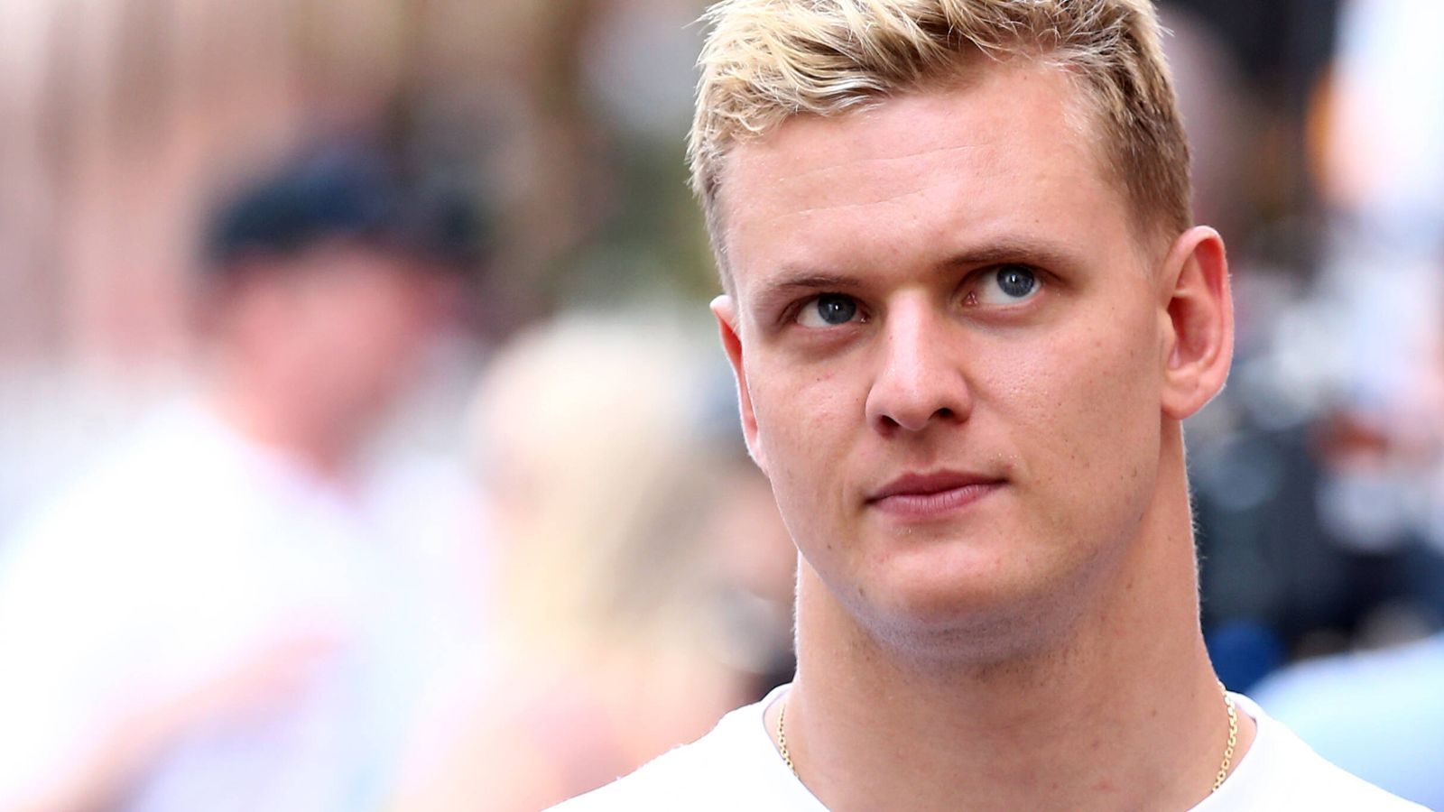 
                <strong>Mick Schumacher und die Zukunft: Mögliche Optionen</strong><br>
                Mick Schumacher steht in seinem zweiten Formel-1-Jahr gehörig unter Druck, es wird viel über das Können, die Optionen und die Zukunft des 23-Jährigen diskutiert. ran mit einer Bestandsaufnahme.
              