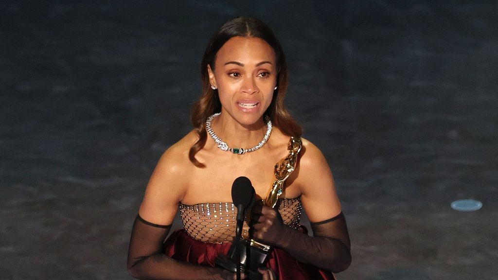 Oscars 2025: Zoë Saldaña als "Beste Nebendarstellerin" ausgezeichnet