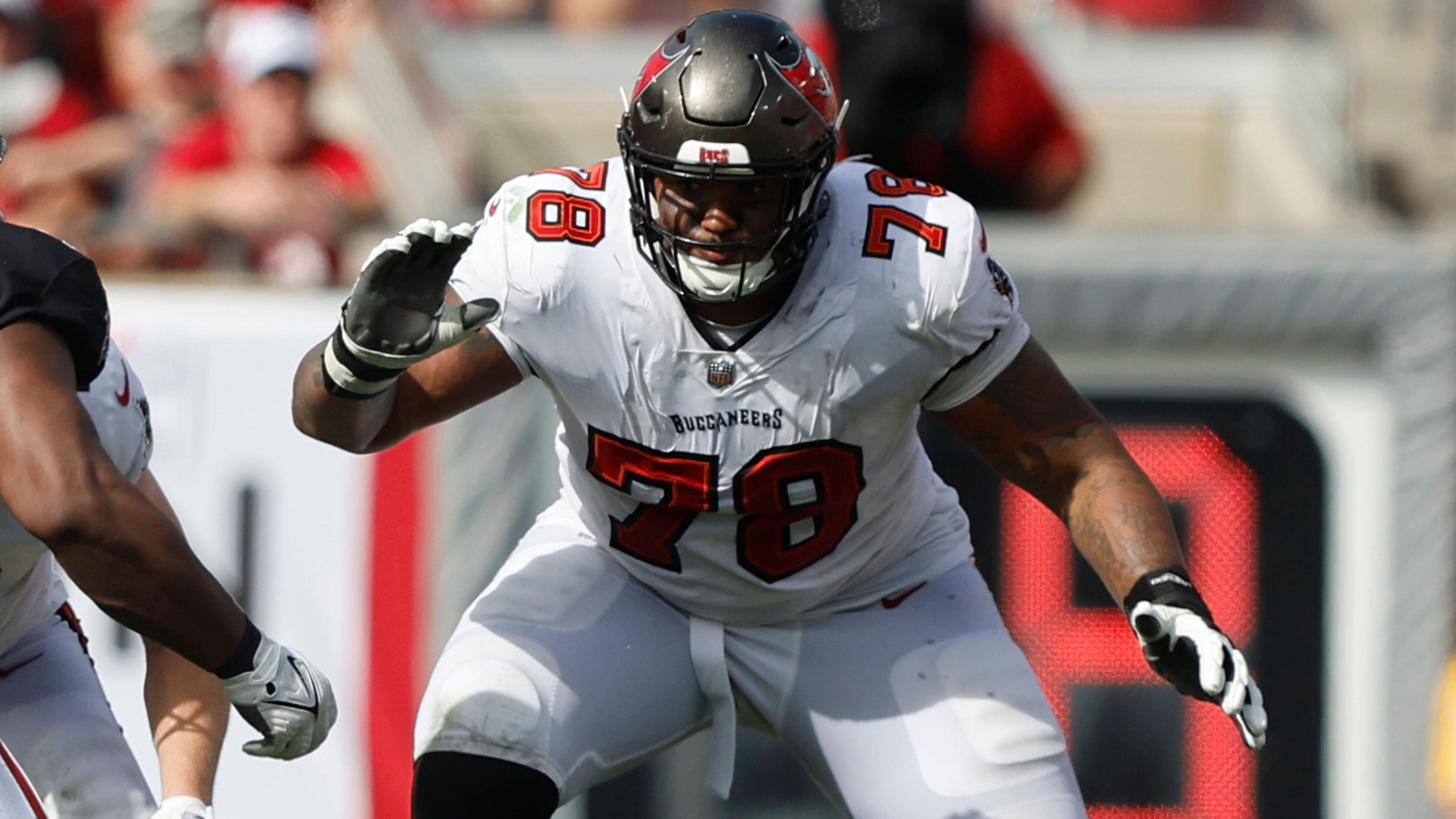 
                <strong>Platz 3: Tristan Wirfs - Tampa Bay Buccaneers </strong><br>
                &#x2022; Ranking im vorigen Jahr: 2. Platz<br>&#x2022; Statistiken in der Saison 2022: 2 zugelassene Sacks, 93 Prozent Pass Block Win Rate<br>
              