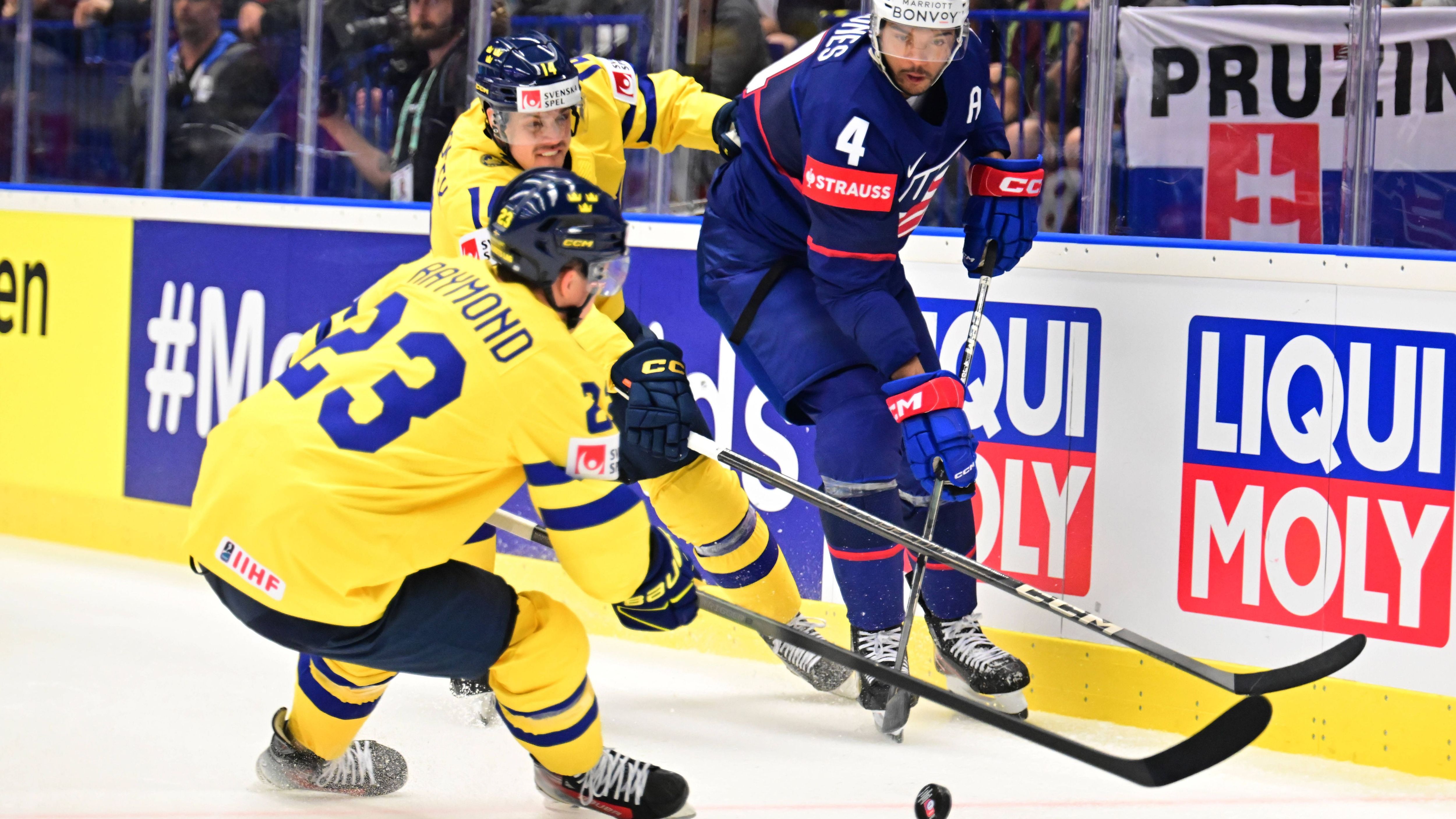 <strong>USA: Seth Jones (Chicago Blackhawks)</strong><br>Auch in der Verteidigung kann Team USA auf viel Erfahrung setzen. Blackhawks-Star Seth Jones steht mit 29 Jahren im besten Alter und hat bereits 797 NHL-Spiele absolviert.