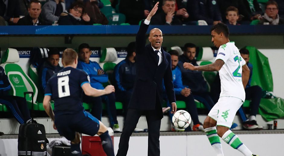 
                <strong>VfL Wolfsburg vs. Real Madrid 2:0</strong><br>
                Seine erste Champions-League-Niederlage als Trainer kassiert Zidane ausgerechnet gegen ein deutsches Team. Im Viertelfinale der CL-Saison 15/16 gewinnt der VfL Wolfsburg mit 2:0 gegen Real Madrid und den Franzosen. Immerhin rehabilitiert sich der Trainer wenig später, als er vor heimischer Kulisse das deutsche Team mit 3:0 besiegt.
              