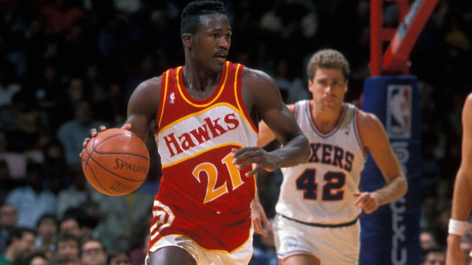 <strong>Dominique Wilkins</strong><br>Dominique Wilkins gehörte seiner Zeit zu den größten Stars der NBA. Im Januar 1992 riss er sich die Achillessehne. Dies bedeutete allerdings nicht das Ende seiner Karriere. In den zwei Jahren nach seiner Verletzung legte er im Schnitt 28,3 Punkte auf.