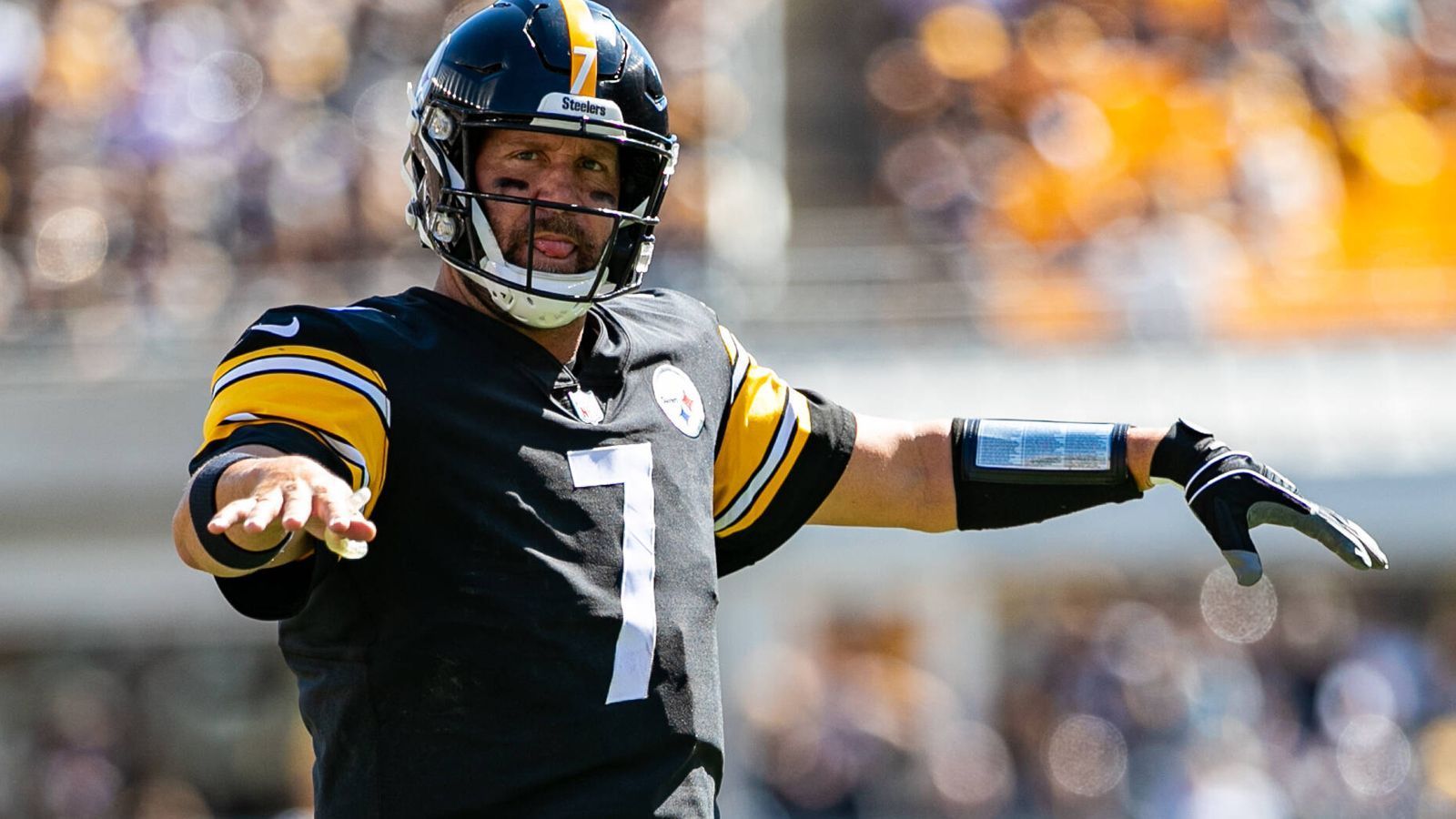 
                <strong>Flop: Ben Roethlisberger</strong><br>
                Der traurigste Fall. Wohl fast jeder Football-Fan hätte Ben Roethlisberger noch eine starke Saison gegönnt, aber bei dem 39-Jährigen läuft es einfach nicht rund. Dreimal verloren die Pittsburgh Steelers zuletzt, "Big Ben" zeigte dabei schwache Leistungen und wurde als Hauptschuldiger ausgemacht.
              