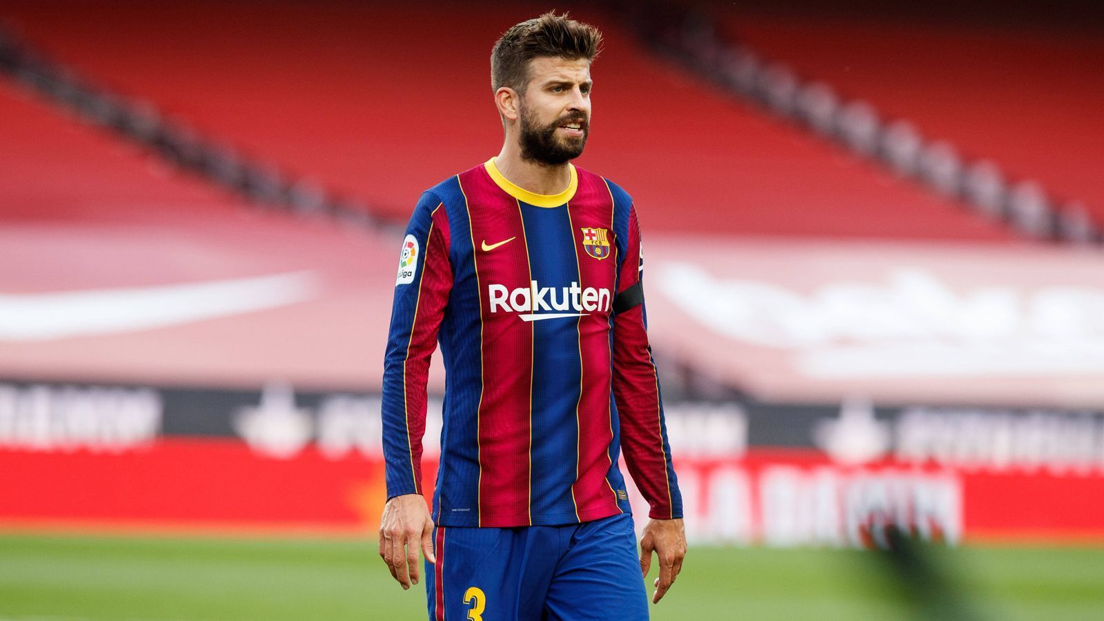 
                <strong>Gerard Piqué</strong><br>
                Gehalt pro Woche: 244.000 Euro - Gehalt pro Jahr: 12.700.000 Euro
              