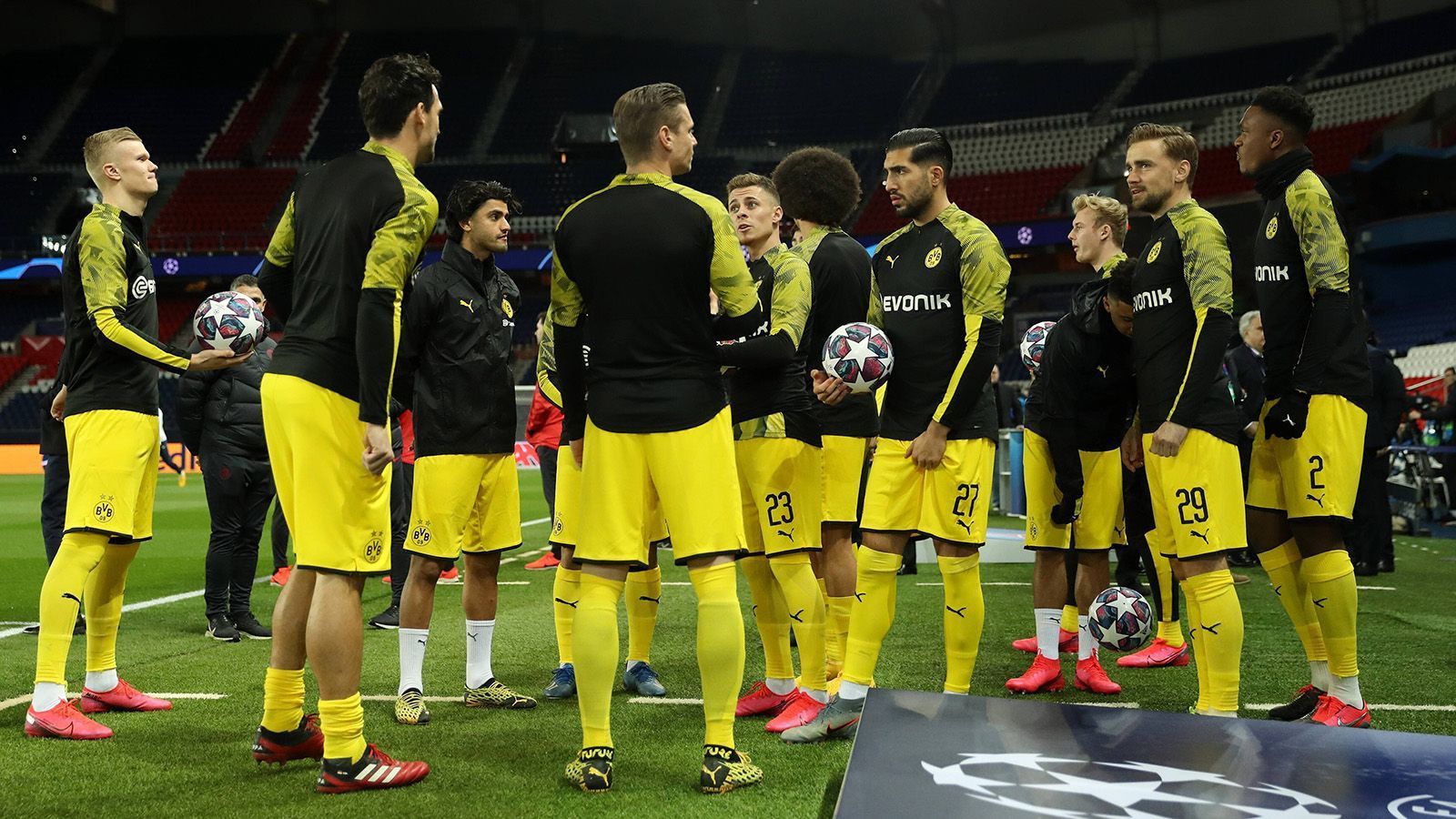 
                <strong>12. Borussia Dortmund</strong><br>
                Verlust: 215 Mio Euro
              