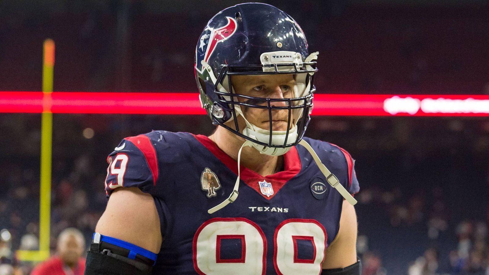 
                <strong>Platz 12: J.J. Watt</strong><br>
                Position: Defensive EndTeam: Houston TexansPlatzierung im Vorjahr: 84
              