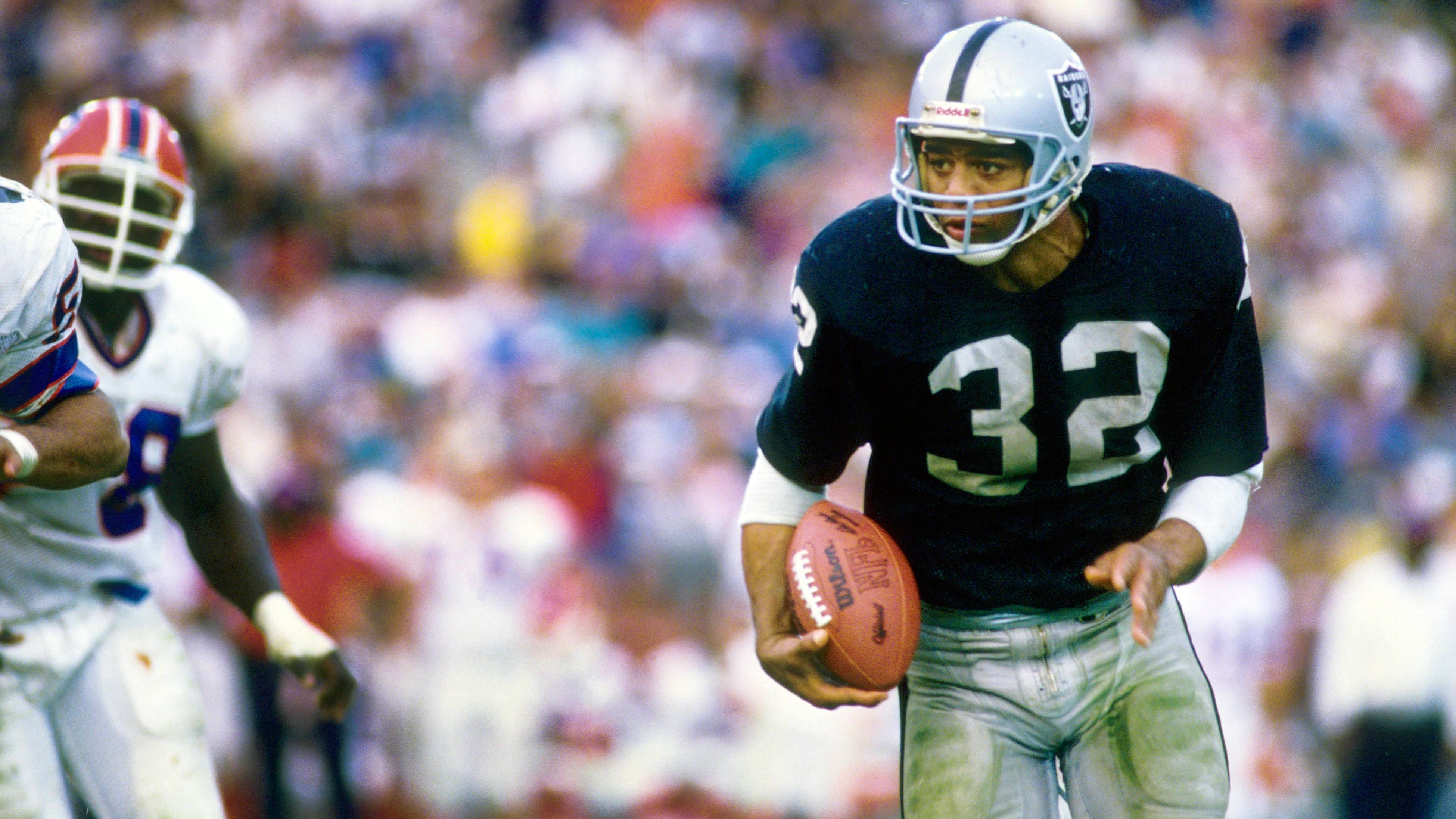 <strong>Las Vegas Raiders - Marcus Allen</strong><br>Rushing-Yards: 8.545<br>Rushing-Touchdowns: 79<br>Jahre im Team: 11<br>Absolvierte Spiele: 145