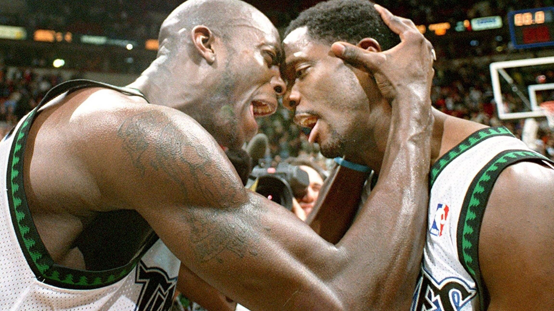 <strong>Minnesota Timberwolves</strong><br>Malik Sealy (r., 2 – Reaktion auf seinen Tod bei einem Autounfall im Jahr 2000)