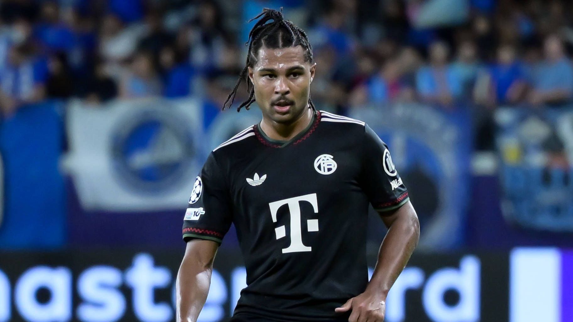 <strong>Serge Gnabry (FC Bayern München)</strong><br>Position: Linksaußen/offensiver Mittelfeldspieler<br>Alter: 30 Jahre<br>Im Verein seit: Juli 2017