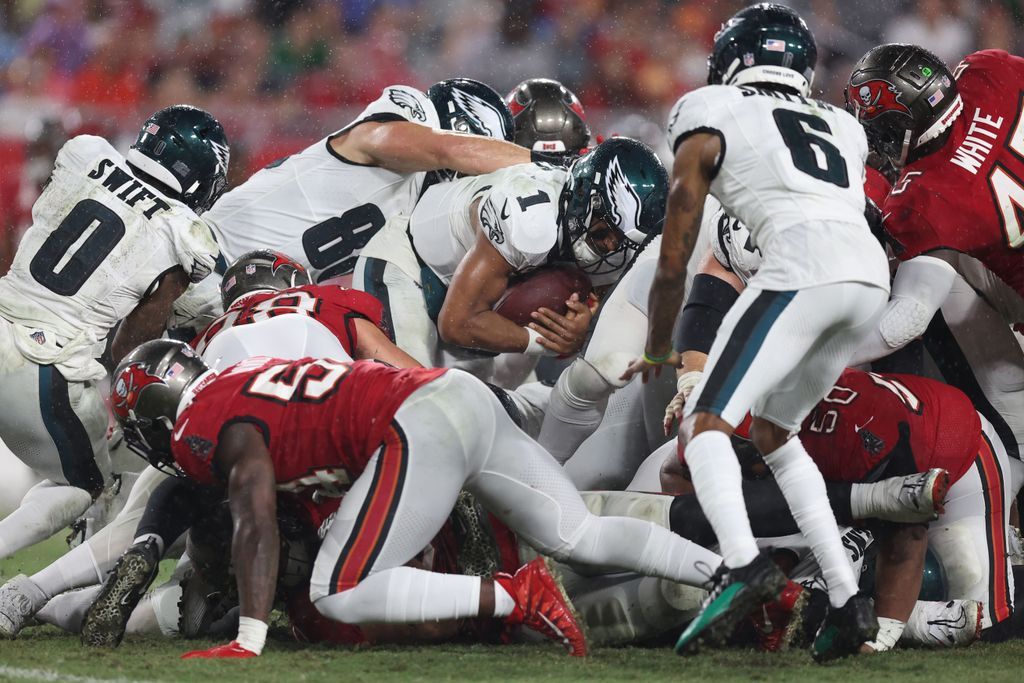 The Tush Push: The Philadelphia Eagles’ Unstoppable Quarterback Sneak Dominates the NFL