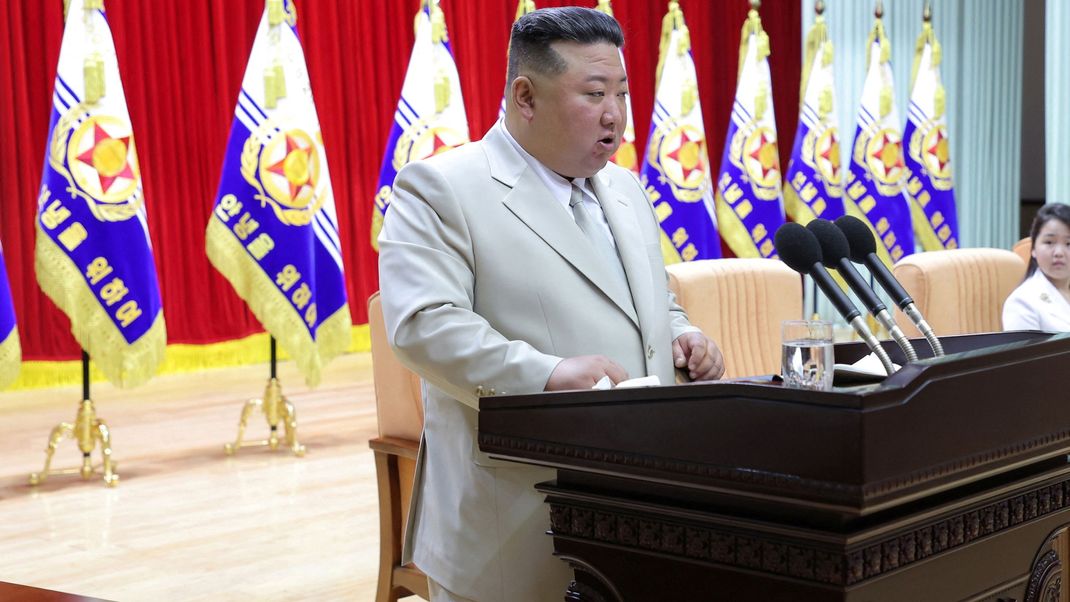Nordkorea will Armee stärker mit taktischen Atomwaffen aufrüsten