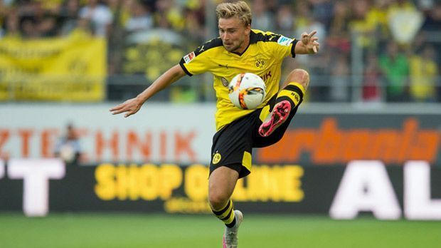 
                <strong>Gewinner: Marcel Schmelzer</strong><br>
                Gewinner: Marcel Schmelzer. Kam körperlich topfit und mental befreit aus dem Urlaub und überzeugte schon während der Asienreise mit einer starken Frühform. Ist unter Tuchel auf der linken Abwehrseite wohl gesetzt.
              