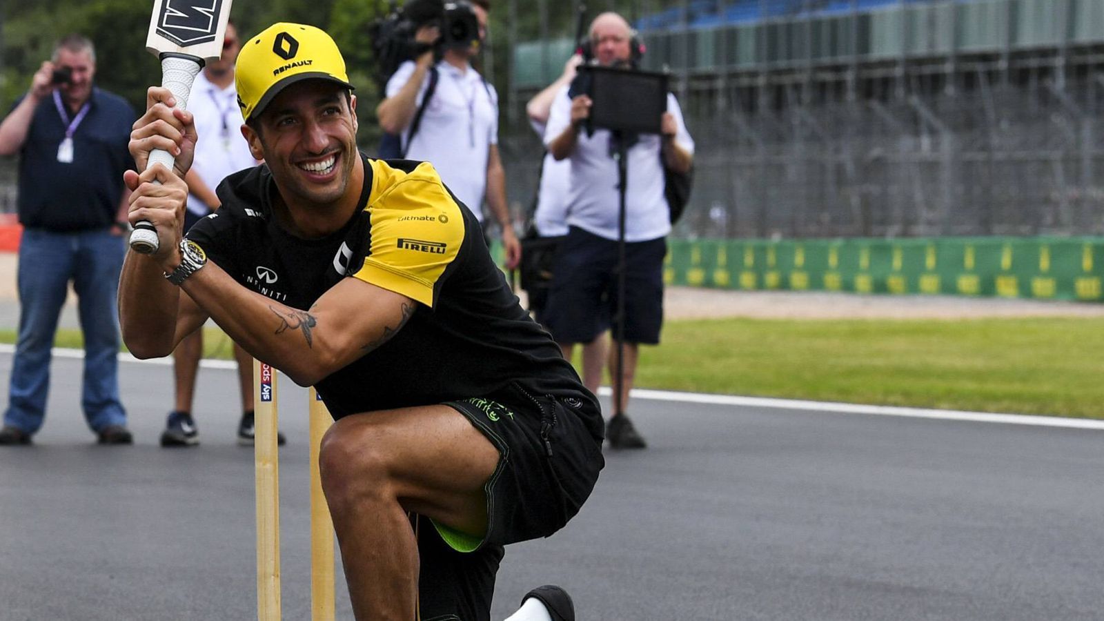 
                <strong>Daniel Ricciardo (Renault)</strong><br>
                Größe: 1,80 Meter
              