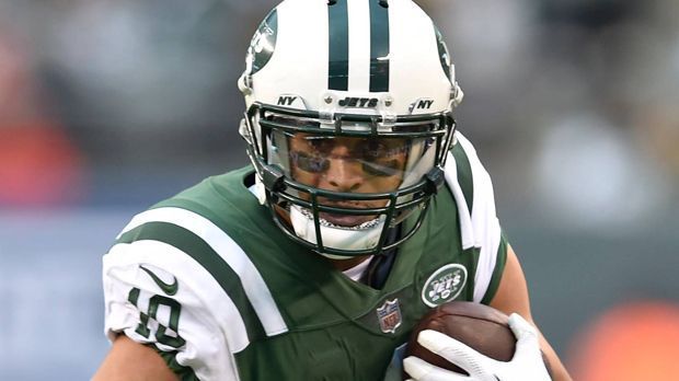 
                <strong>Jermaine Kearse (Wide Receiver/New York Jets)</strong><br>
                Er darf sich für 60 Catches über einen Bonus in Höhe von 200.000 Dollar freuen. Schafft er im letzten Saisonspiel den 65., gibt es 300.000, bei 70 sogar 400.000. Bei den Receiving Yards schaffte er zuletzt den Meilenstein von 750, für seine 751 kassiert er immerhin 250.000 Dollar. Weitere Boni dürften aber schwierig werden: 375.000 Dollar für 875 Yards und 100.000 Dollar für neun Touchdowns. Momentan steht er bei fünf.
              