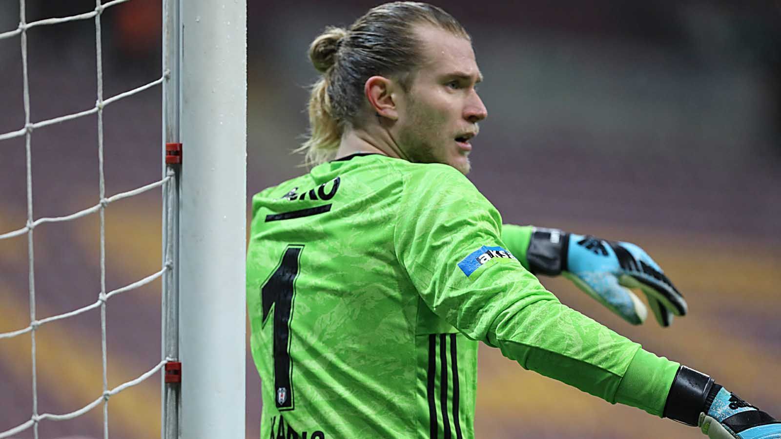 
                <strong>Die bewegte Karriere von Loris Karius</strong><br>
                "Es ist eine Schande, dass es so zu Ende geht, aber ihr sollt wissen, dass ich alles versucht habe, um dieses Problem zu lösen." Mit diesen Worten beendete Loris Karius sein Engagement bei Besiktas Istanbul und steht nun vor einer ungewissen Zukunft. Denn beim FC Liverpool, wo er noch bis 2022 unter Vertrag steht, hat er höchstwahrscheinlich keine Zukunft mehr. ran.de zeigt die bewegte Karriere von Karius.
              