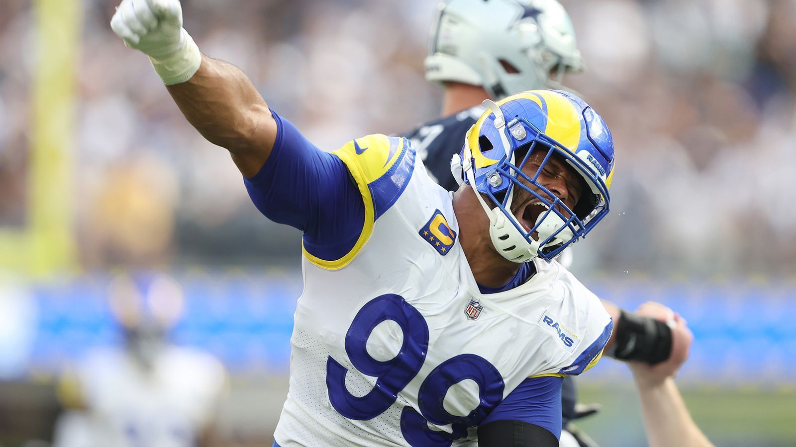 
                <strong>Defensive Tackle: Aaron Donald</strong><br>
                &#x2022; Aktuelle Franchise: Los Angeles Rams<br>&#x2022; In der NFL seit: 2014<br>
              