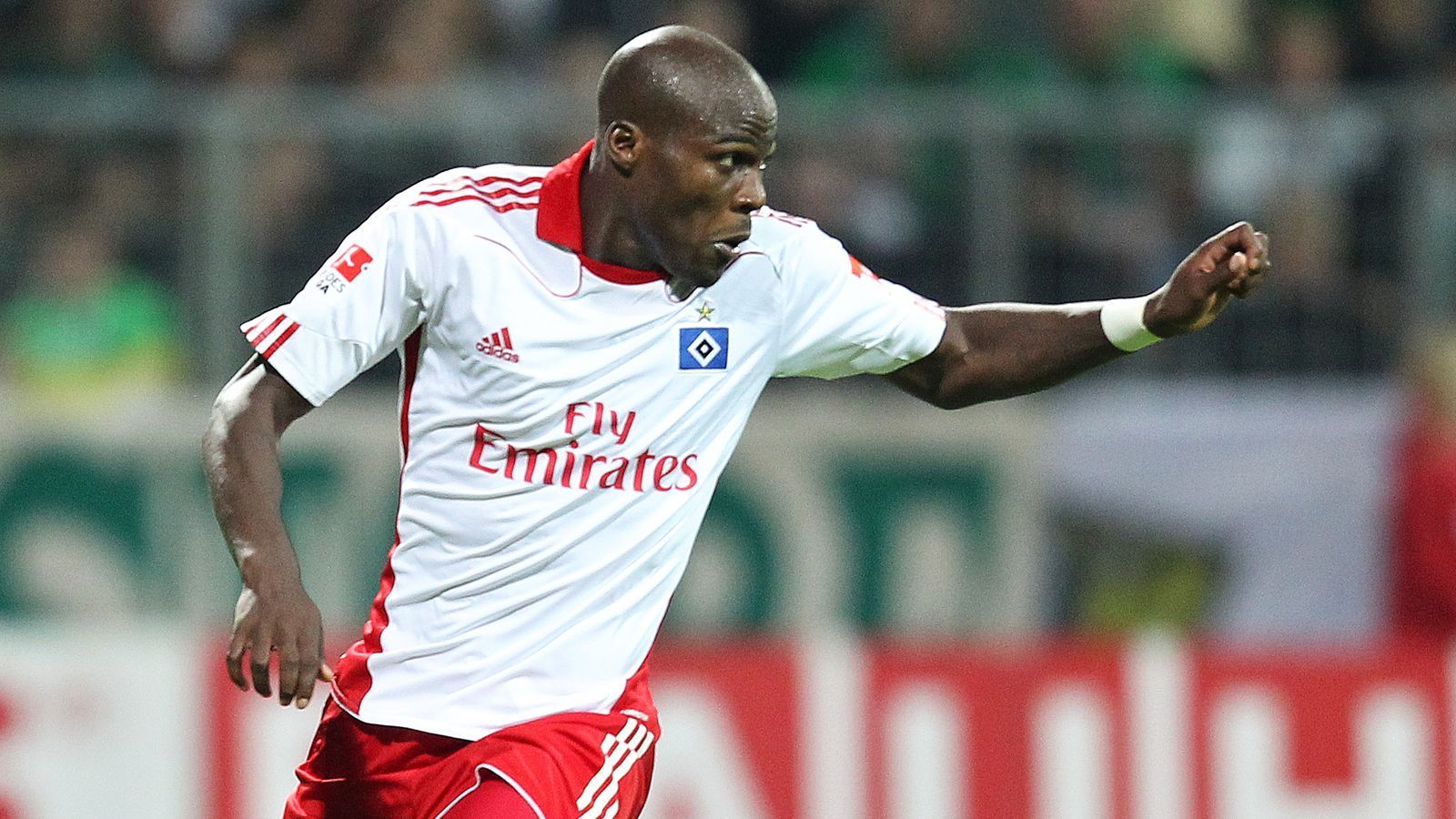 
                <strong>Bank: Guy Demel (Hamburger SV)</strong><br>
                Erinnert ihr euch noch an die Zeit, in der Hamburger SV keine Witzfigur im deutschen Fußball war? Wir auch nicht. Aber es muss sie gegeben haben. Das zeigt allein Bundesliga-Platz 7 (!) in der Saison 2009/10. Maßgeblich dafür verantwortlich: Legende Guy Demel.
              