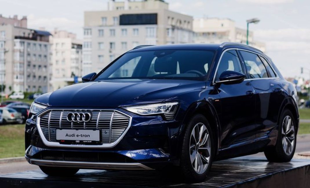 Audi e-tron: Erstklassiger E-SUV