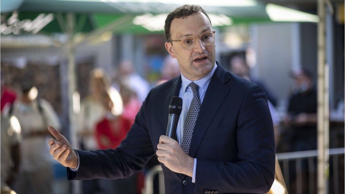 Spahn sicher: Herdenimmunität im Frühjahr - unter einer Bedingung