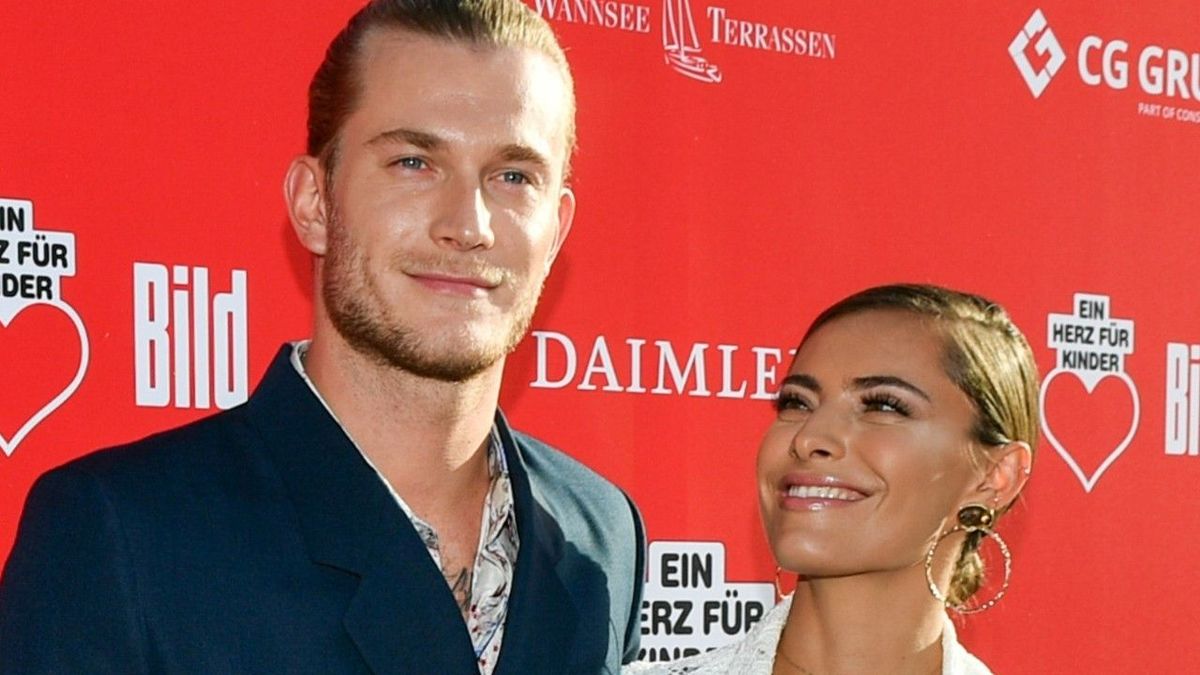 Erster Liebes-Auftritt: Sophia Thomalla und Loris Karius turteln auf dem roten Teppich