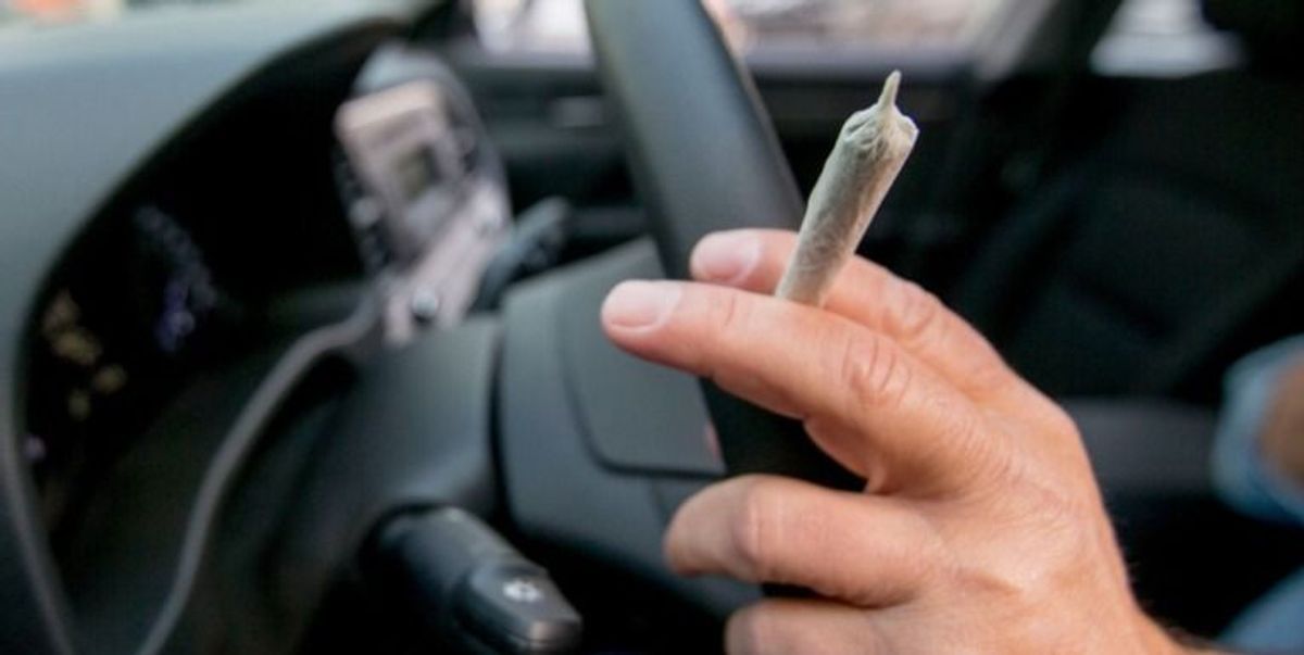 Muss man mit Cannabis am Steuer den Führerschein abgeben?