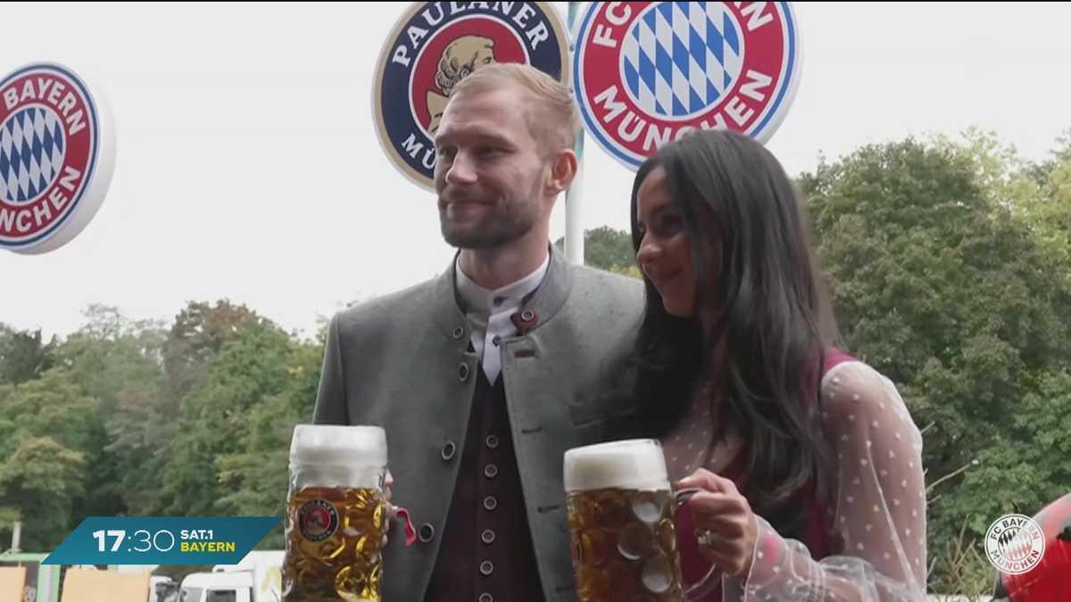 Mit Tracht und bester Laune: FC Bayern feiert Sieg am letzten Wiesn-Tag