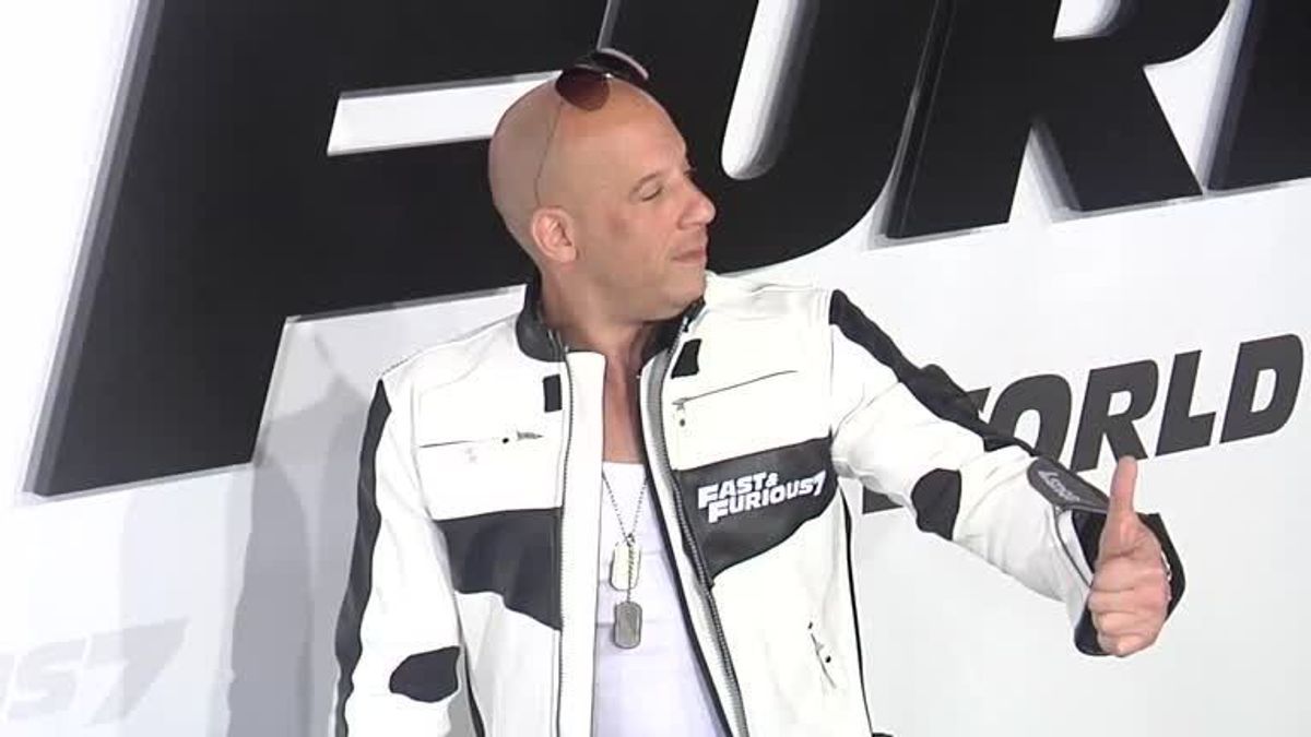 stars_fastandfuriouspremiere_ST1428392472_HDwide25