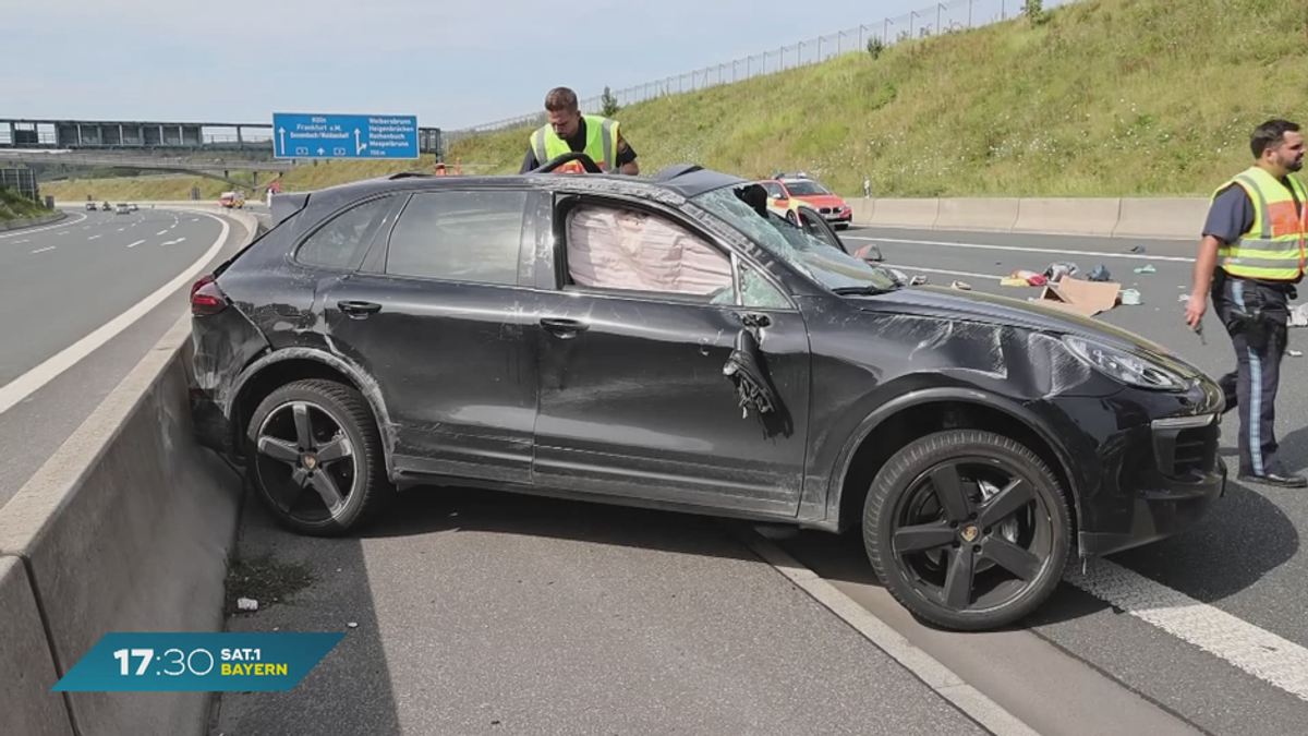 A3 bei Rohrbrunn: Beifahrerin aus Auto geschleudert