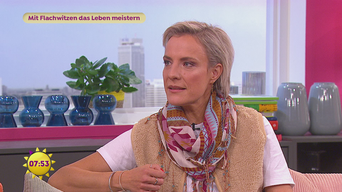 Seraphina Kalze: Mit Flachwitzen das Leben meistern