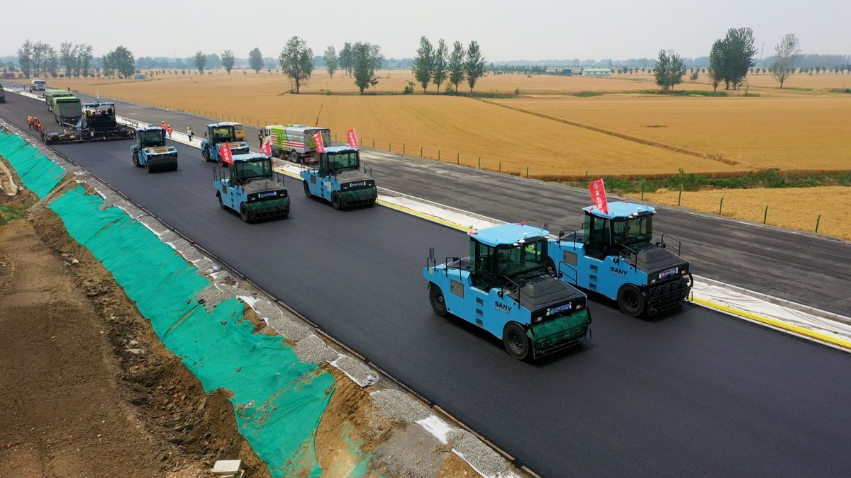 Baustellen ohne Arbeiter:innen: Chinas autonomer Straßenbau