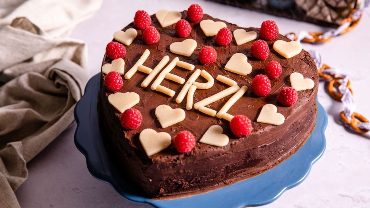 Vegane Wiesn-Herzl-Torte