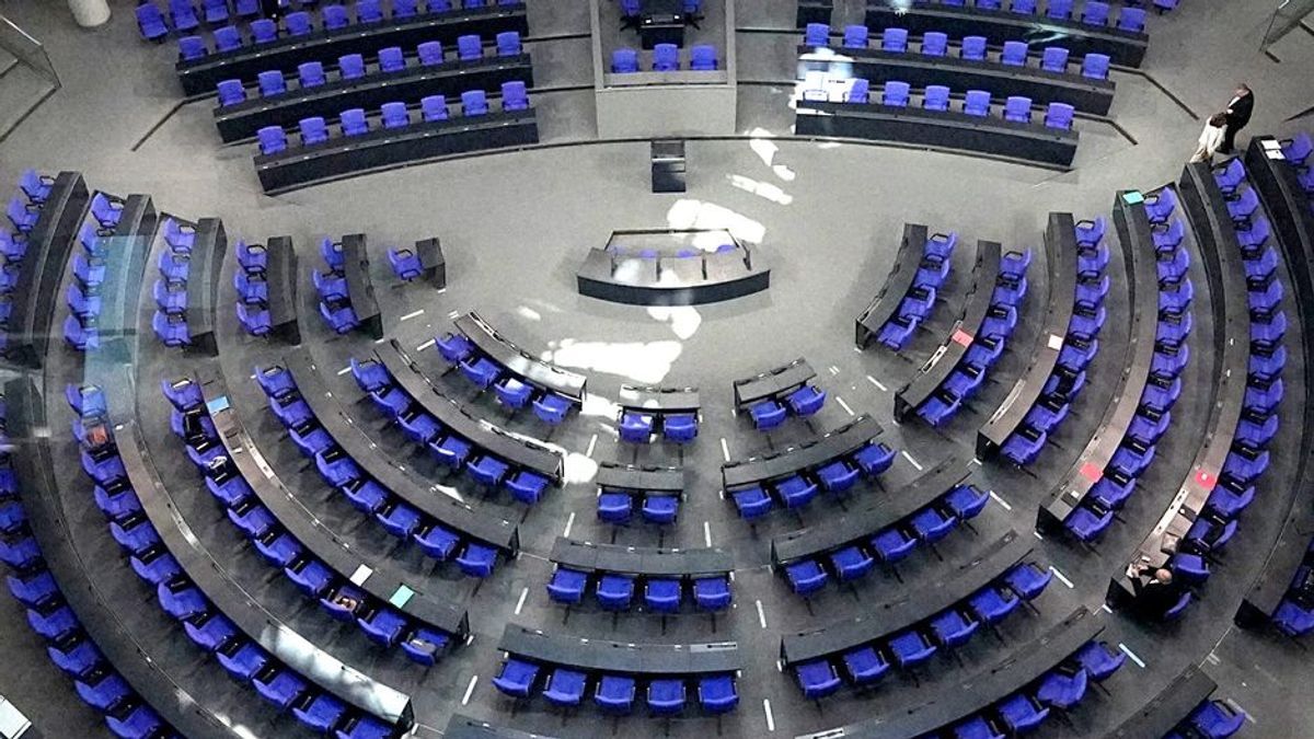 Weniger Frauen: Neuer Bundestag legt los