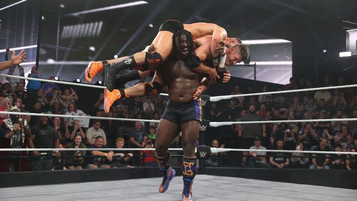 NXT Champion Oba Femi und Trick Williams im harten Match gegen A-Town Down Under