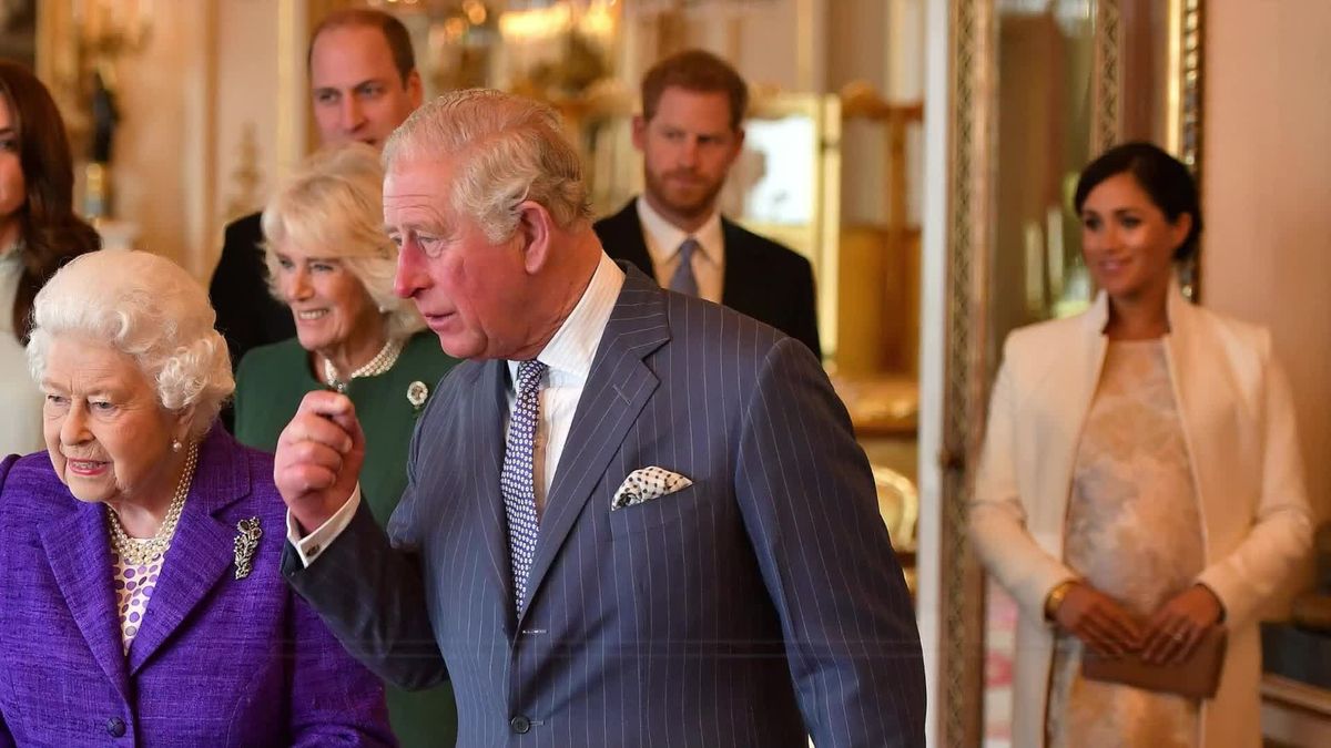 Prinz Charles wehrt sich: Vorwürfe von Harry und Meghan sind "frei erfunden"