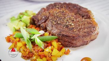 Ribeye Steak mit Chili-Mayo Maiskolben