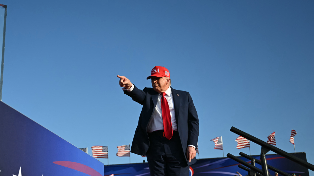 Trump feiert: Steuer-Gesetz spaltet USA