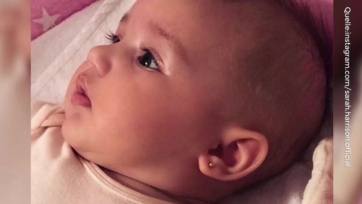 Sarah Nowak lässt Baby Mia Rose piercen – und kassiert Shitstorm!