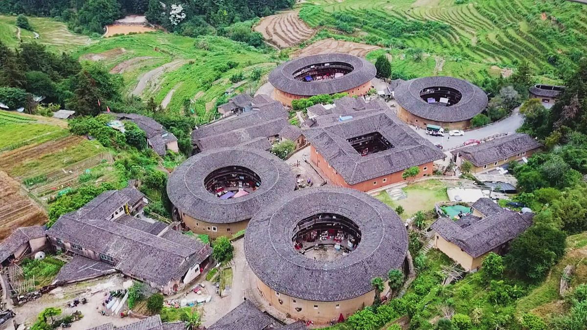 Kreisförmige Wohnkomplexe: Chinas Donutdörfer