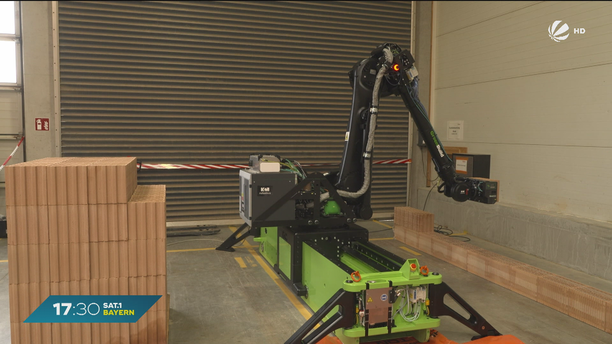 Zukunft des Mauerbaus: Erster Mauerwerksroboter in Plattling vorgestellt